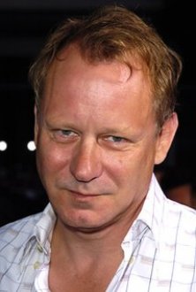 Stellan Skarsgård