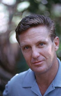 Robert Stack